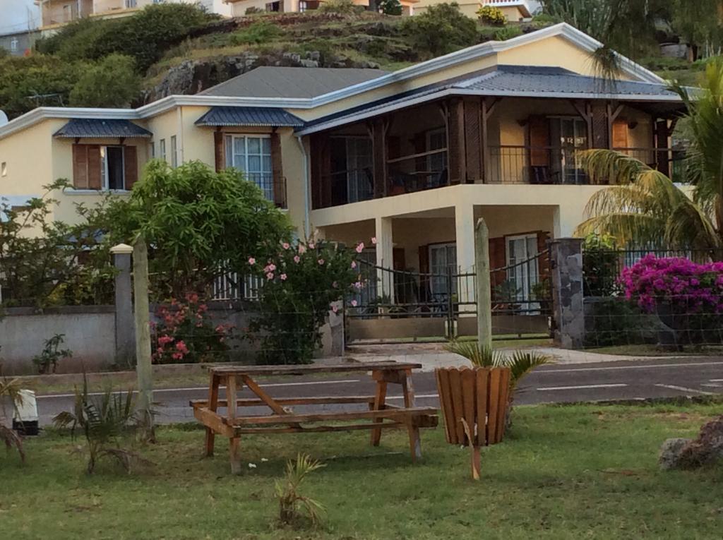 The Beach House Rodrigues Bambou Exterior photo